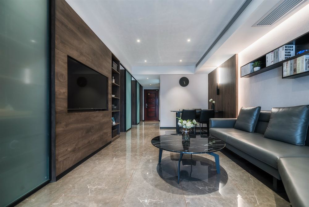 廣州市紫泉翠荔嘉園美式風(fēng)格三居室裝修案例