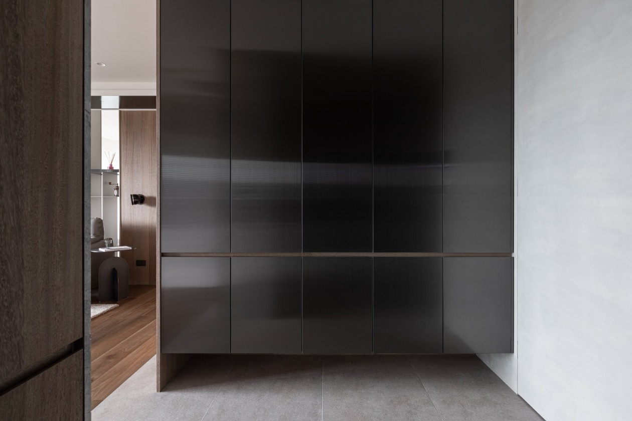 現(xiàn)代簡約風(fēng)格室內(nèi)設(shè)計家裝案例-玄關(guān) 現(xiàn)代簡約風(fēng)格室內(nèi)設(shè)計家裝案例-玄關(guān)