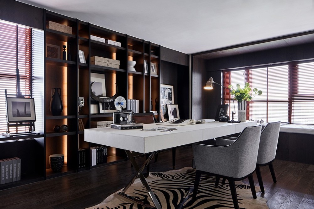 簡(jiǎn)歐輕奢風(fēng)格室內(nèi)家裝案例效果圖-書(shū)房 簡(jiǎn)歐輕奢風(fēng)格室內(nèi)家裝案例效果圖-書(shū)房