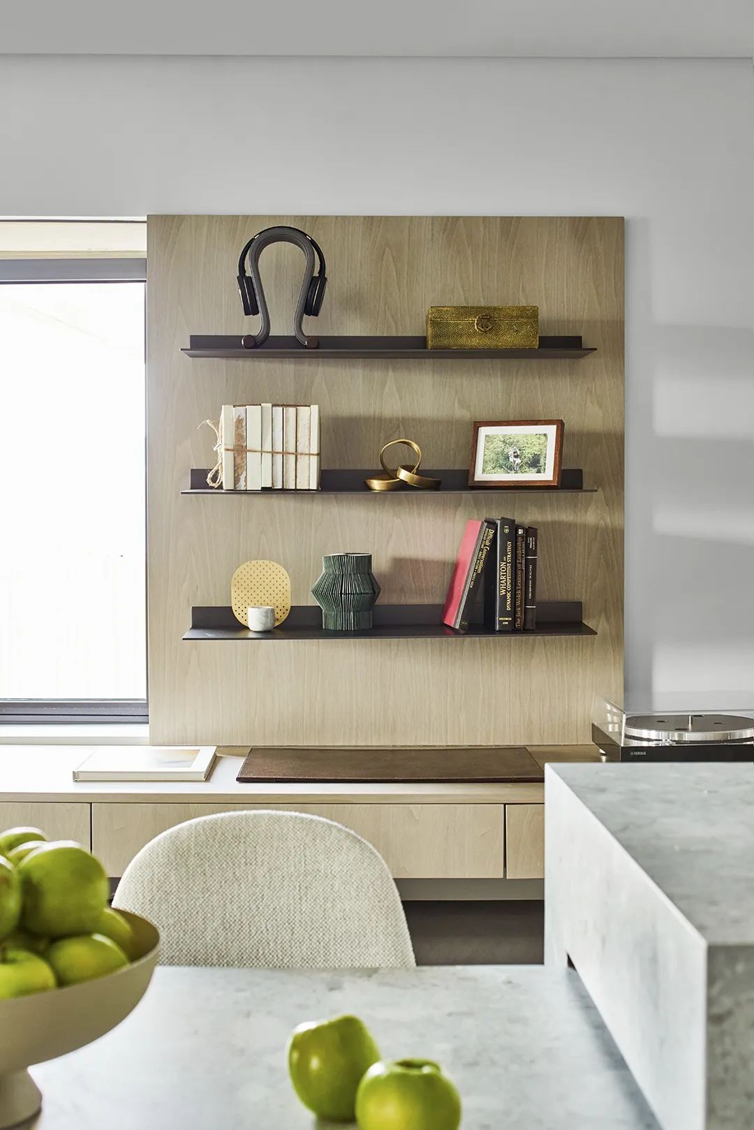 裝修案例歐式風格室內(nèi)裝修效果圖-餐廳擺設(shè) 裝修案例歐式風格室內(nèi)裝修效果圖-餐廳擺設(shè)