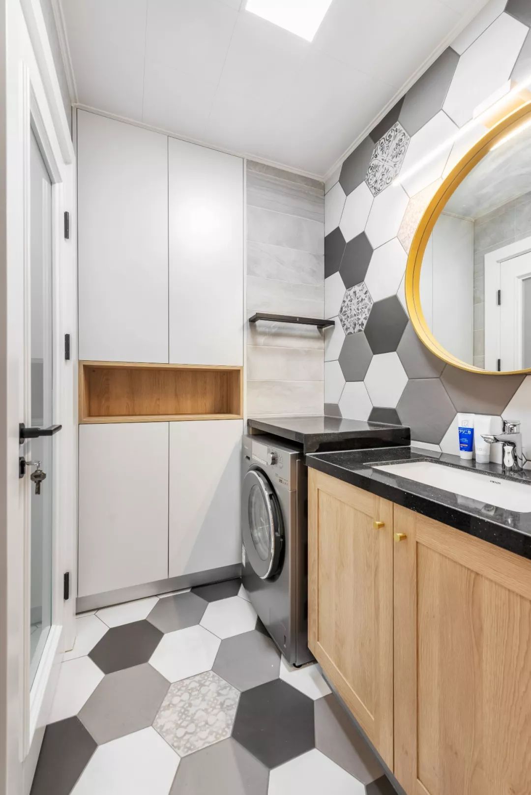 北歐原木風(fēng)格室內(nèi)設(shè)計(jì)家裝案例-衛(wèi)生間 北歐原木風(fēng)格室內(nèi)設(shè)計(jì)家裝案例-衛(wèi)生間