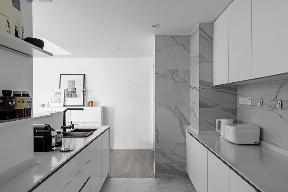 南寧龍光水悅龍灣三居132平米現(xiàn)代簡約風(fēng)格室內(nèi)裝修案例-廚房 南寧龍光水悅龍灣三居132平米現(xiàn)代簡約風(fēng)格室內(nèi)裝修案例-廚房