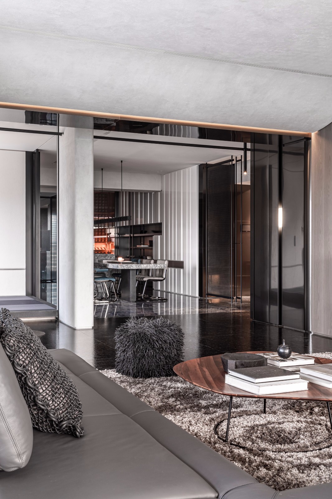 裝修案例現(xiàn)代風(fēng)格別墅裝修效果圖-客餐廳 裝修案例現(xiàn)代風(fēng)格別墅裝修效果圖-客餐廳