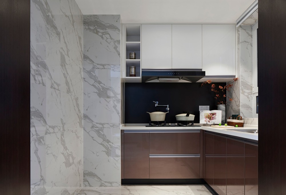 港式現(xiàn)代風格室內(nèi)家裝案例效果圖-廚房 港式現(xiàn)代風格室內(nèi)家裝案例效果圖-廚房