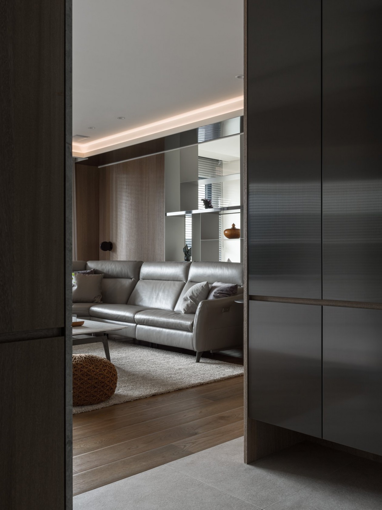 現(xiàn)代簡約風(fēng)格室內(nèi)設(shè)計家裝案例 現(xiàn)代簡約風(fēng)格室內(nèi)設(shè)計家裝案例