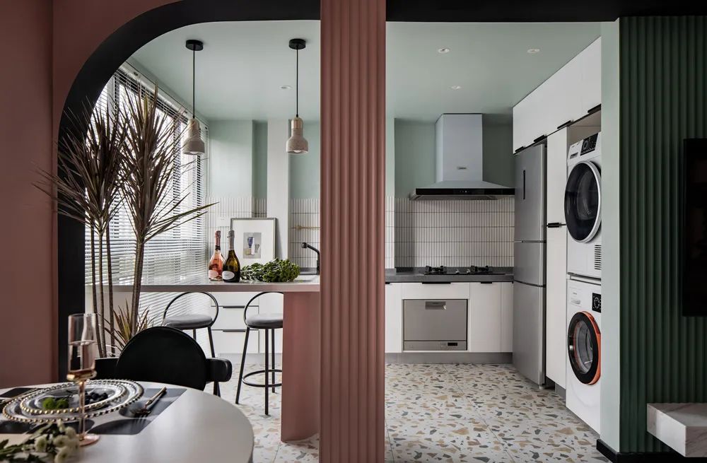 美式輕奢風(fēng)格室內(nèi)設(shè)計(jì)家裝案例-廚房 美式輕奢風(fēng)格室內(nèi)設(shè)計(jì)家裝案例-廚房