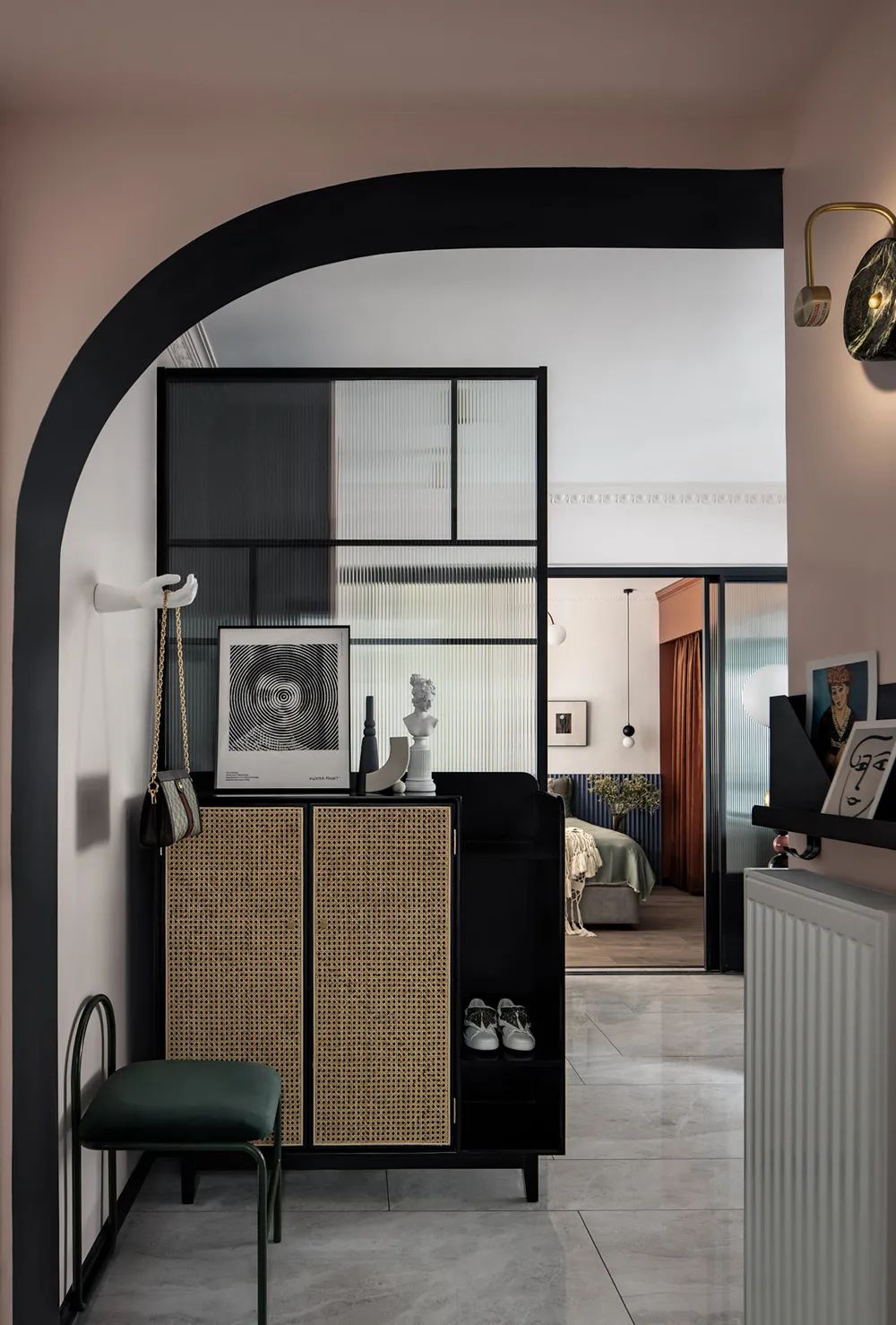 美式輕奢風(fēng)格室內(nèi)設(shè)計(jì)家裝案例-玄關(guān) 美式輕奢風(fēng)格室內(nèi)設(shè)計(jì)家裝案例-玄關(guān)