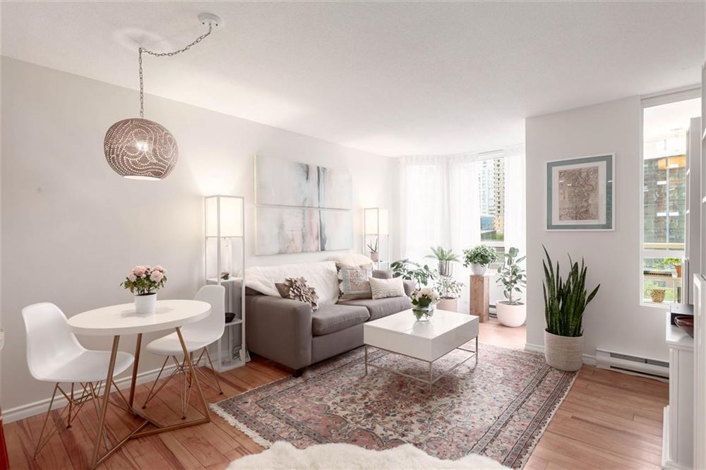 廣州市環(huán)市西路大院現(xiàn)代簡約風(fēng)格二居室裝修案例