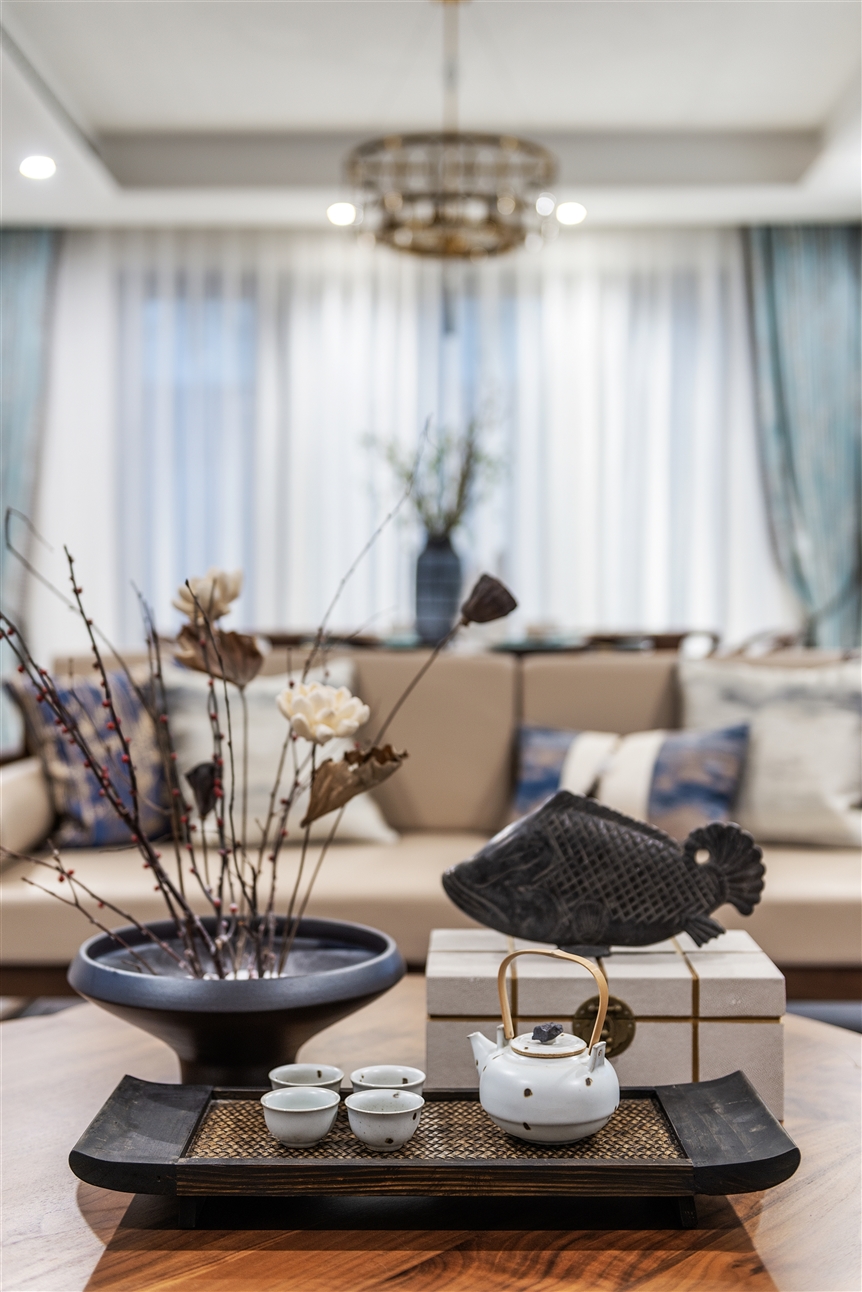 新中式風(fēng)格室內(nèi)家裝案例效果圖-客廳茶幾 新中式風(fēng)格室內(nèi)家裝案例效果圖-客廳茶幾