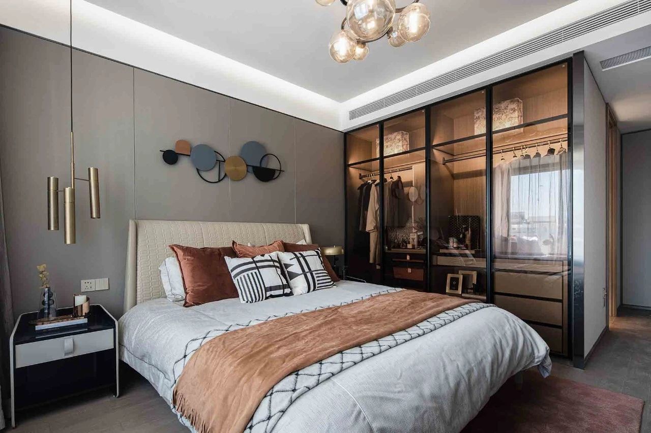 現(xiàn)代前衛(wèi)風(fēng)格室內(nèi)設(shè)計家裝案例-主臥 現(xiàn)代前衛(wèi)風(fēng)格室內(nèi)設(shè)計家裝案例-主臥