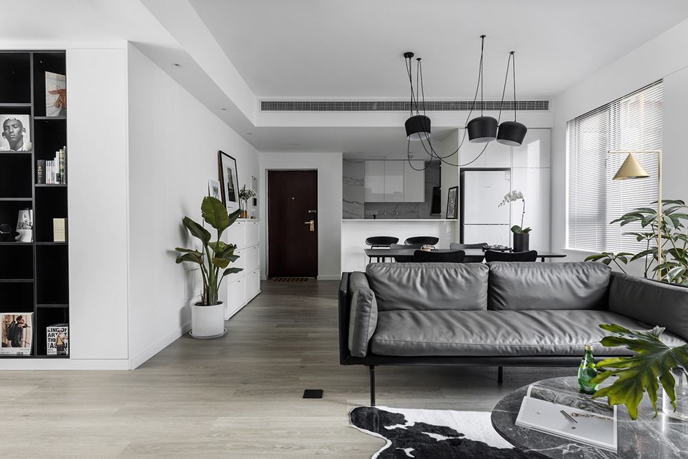 南寧市榮和大地現(xiàn)代簡約風(fēng)格三居室裝修案例