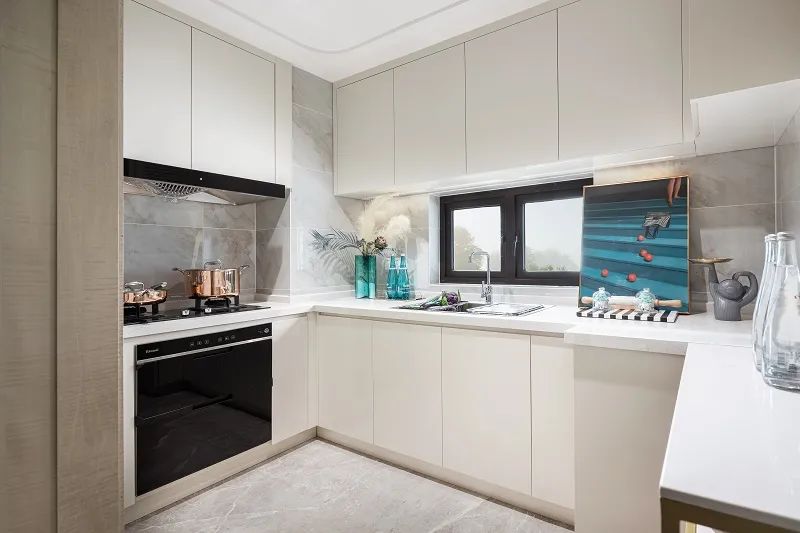 現(xiàn)代摩登風(fēng)格室內(nèi)設(shè)計(jì)家裝案例-廚房 現(xiàn)代摩登風(fēng)格室內(nèi)設(shè)計(jì)家裝案例-廚房