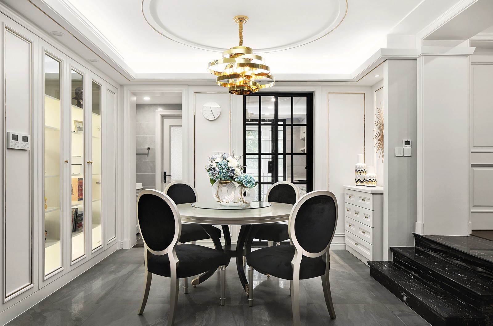 裝修案例美式輕奢風(fēng)格室內(nèi)裝修效果圖-餐廳 裝修案例美式輕奢風(fēng)格室內(nèi)裝修效果圖-餐廳