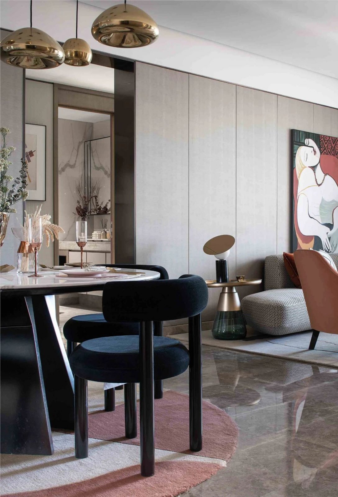 現(xiàn)代前衛(wèi)風(fēng)格室內(nèi)設(shè)計家裝案例-餐廳裝飾 現(xiàn)代前衛(wèi)風(fēng)格室內(nèi)設(shè)計家裝案例-餐廳裝飾