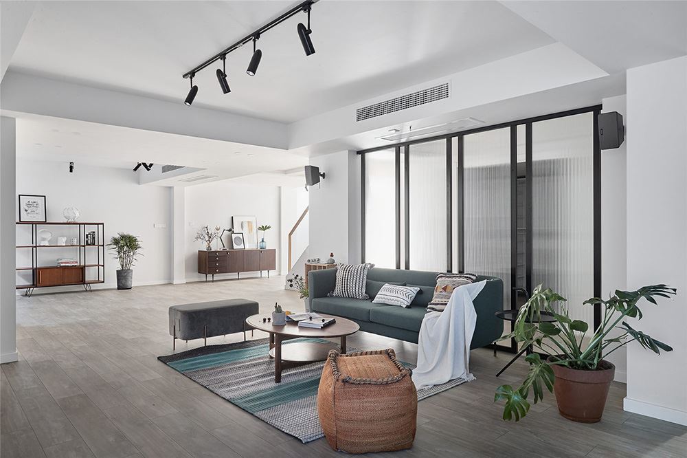 南寧市華凱逸悅豪庭北歐風(fēng)格別墅裝修案例