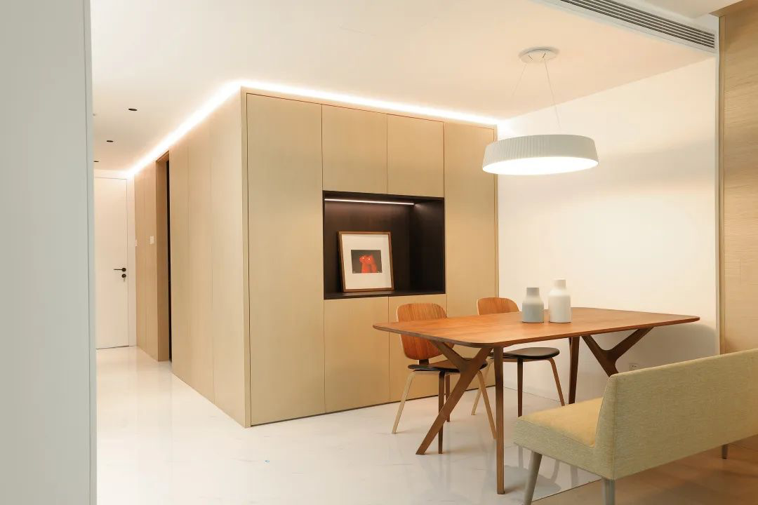 現(xiàn)代簡(jiǎn)約風(fēng)格家裝設(shè)計(jì)室內(nèi)裝修效果圖-餐廳 現(xiàn)代簡(jiǎn)約風(fēng)格家裝設(shè)計(jì)室內(nèi)裝修效果圖-餐廳