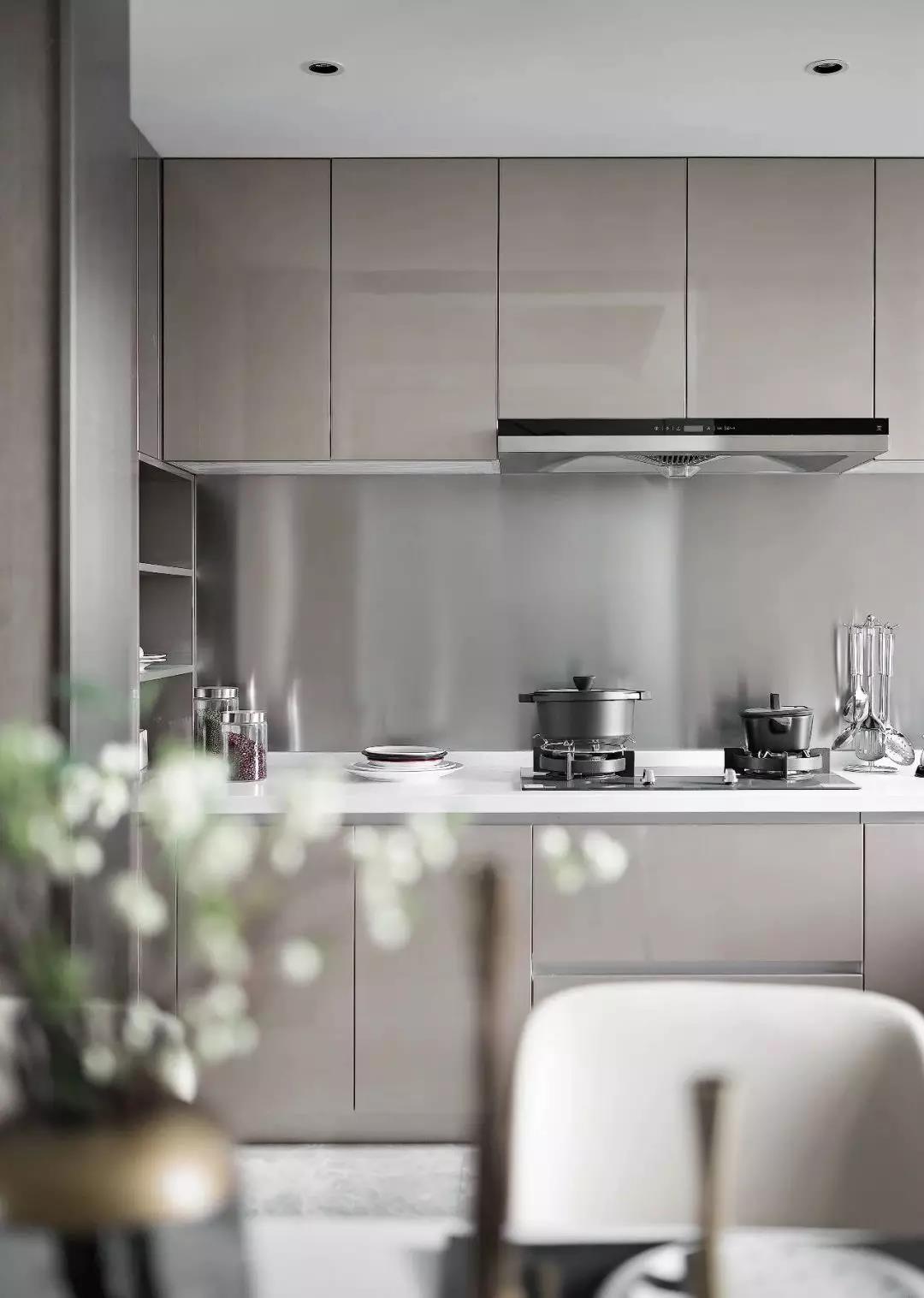 現(xiàn)代簡約風(fēng)格室內(nèi)設(shè)計家裝案例-廚房 現(xiàn)代簡約風(fēng)格室內(nèi)設(shè)計家裝案例-廚房