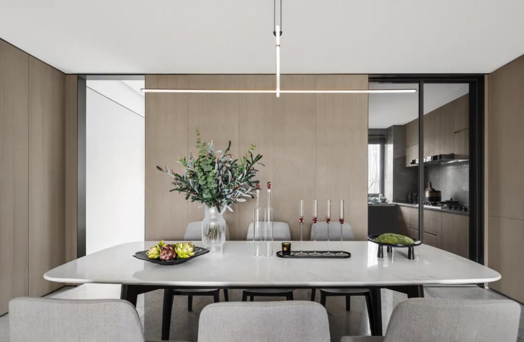 現(xiàn)代簡約風(fēng)格室內(nèi)設(shè)計家裝案例-餐廳 現(xiàn)代簡約風(fēng)格室內(nèi)設(shè)計家裝案例-餐廳