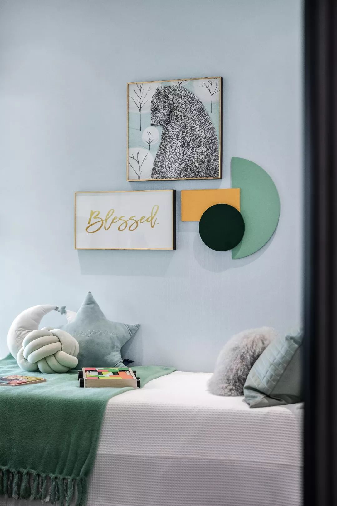 現(xiàn)代輕奢風(fēng)格室內(nèi)設(shè)計家裝案例-兒童房 現(xiàn)代輕奢風(fēng)格室內(nèi)設(shè)計家裝案例-兒童房