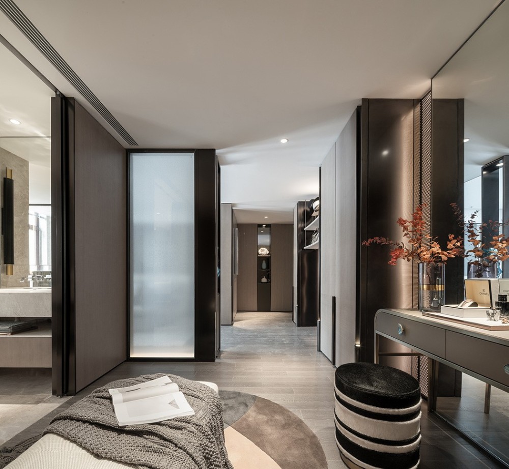 現(xiàn)代簡(jiǎn)約風(fēng)格室內(nèi)設(shè)計(jì)家裝案例-主臥 現(xiàn)代簡(jiǎn)約風(fēng)格室內(nèi)設(shè)計(jì)家裝案例-主臥