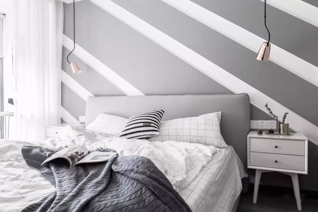 現(xiàn)代簡約風(fēng)格室內(nèi)設(shè)計家裝案例-主臥 現(xiàn)代簡約風(fēng)格室內(nèi)設(shè)計家裝案例-主臥