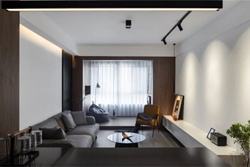 德陽市春熙路商業(yè)廣場現(xiàn)代簡約風格三居室裝修案例