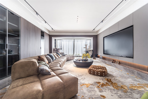 ?？谑邪埢▓@輕奢風(fēng)格四居室裝修案例