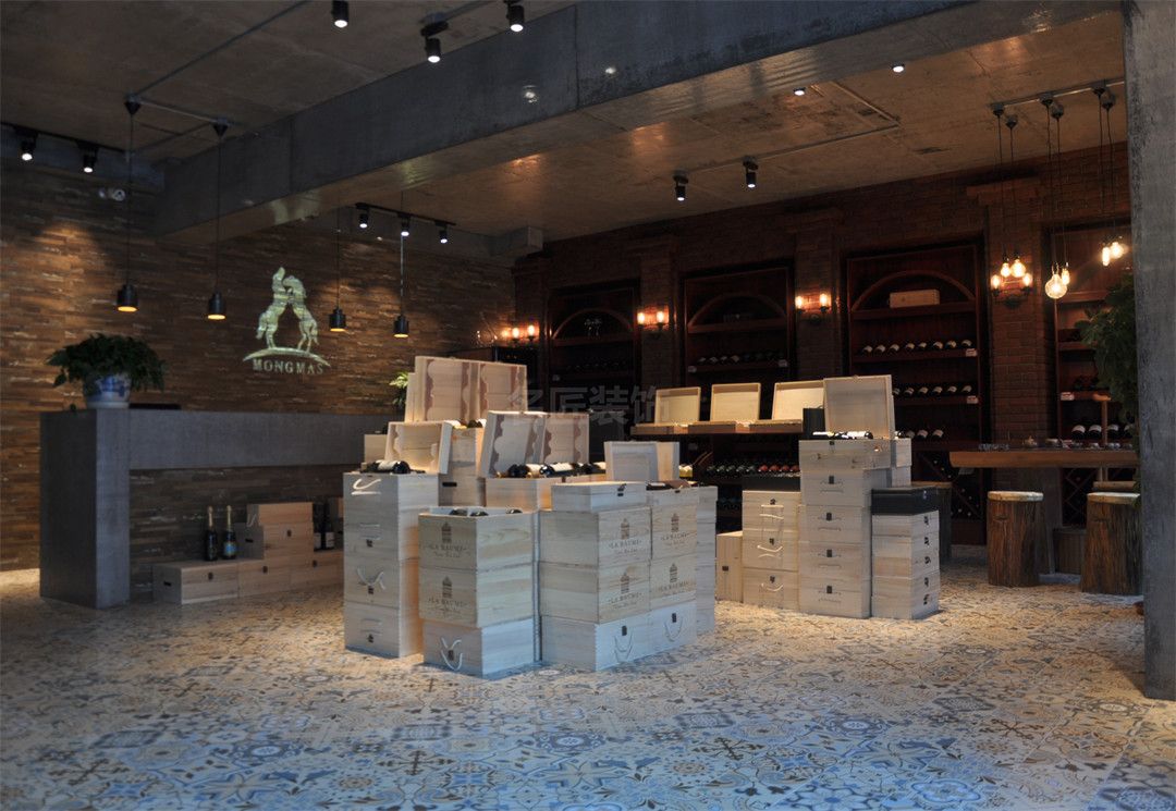 一層紅酒展示區(qū)1